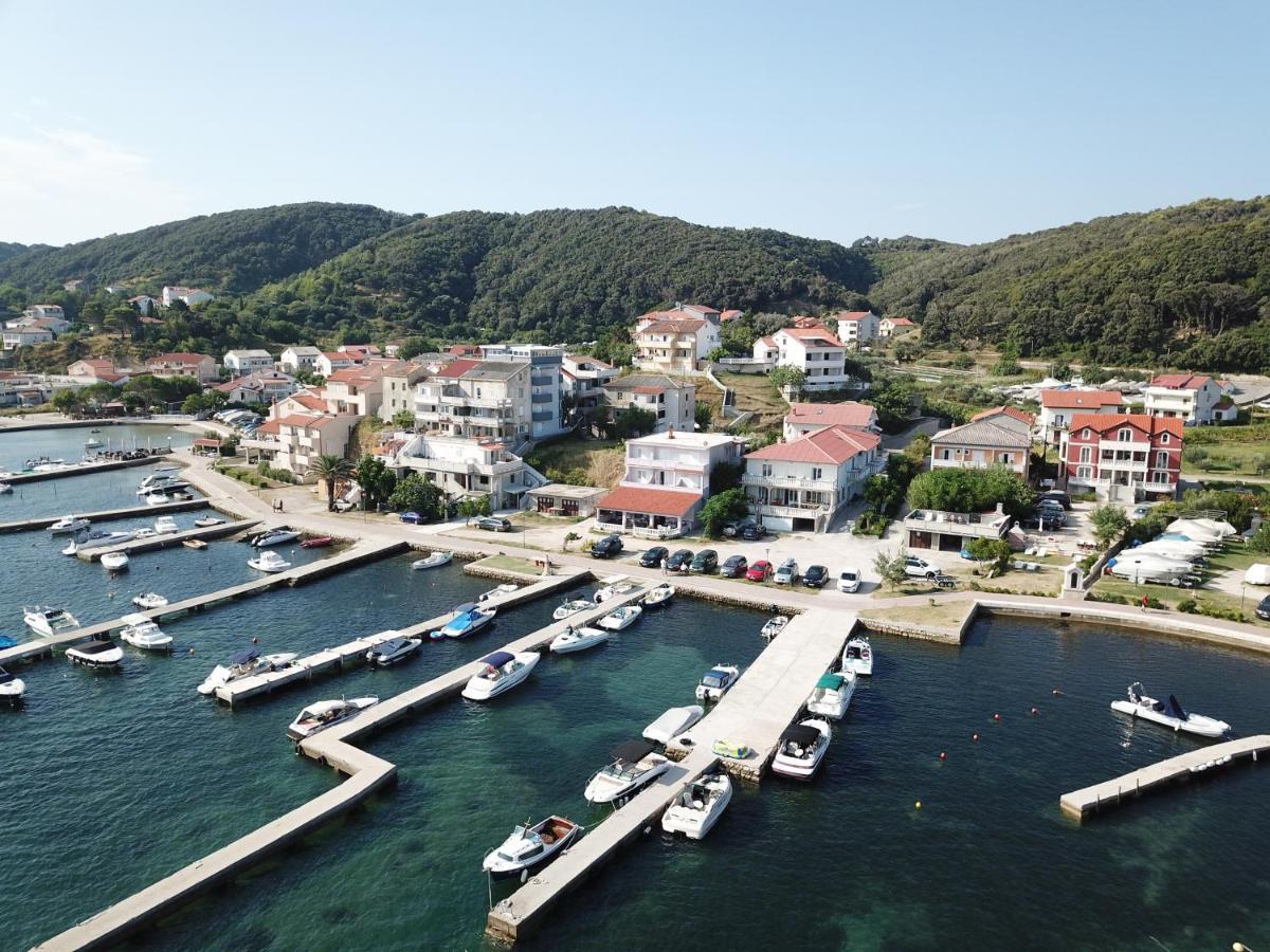 Anka Bunic Rab Town Exterior foto